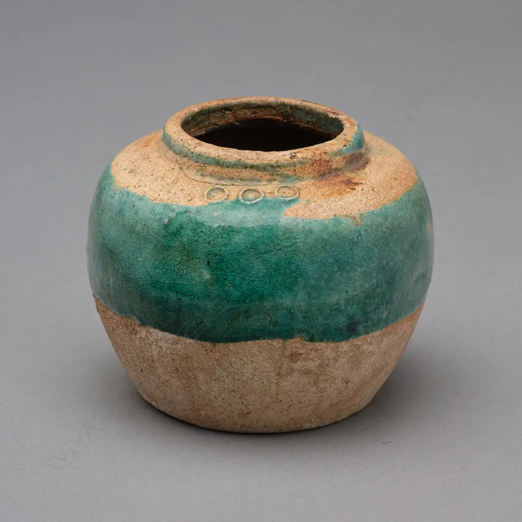 Chinese stoneware jar, c.1900, Image 1++